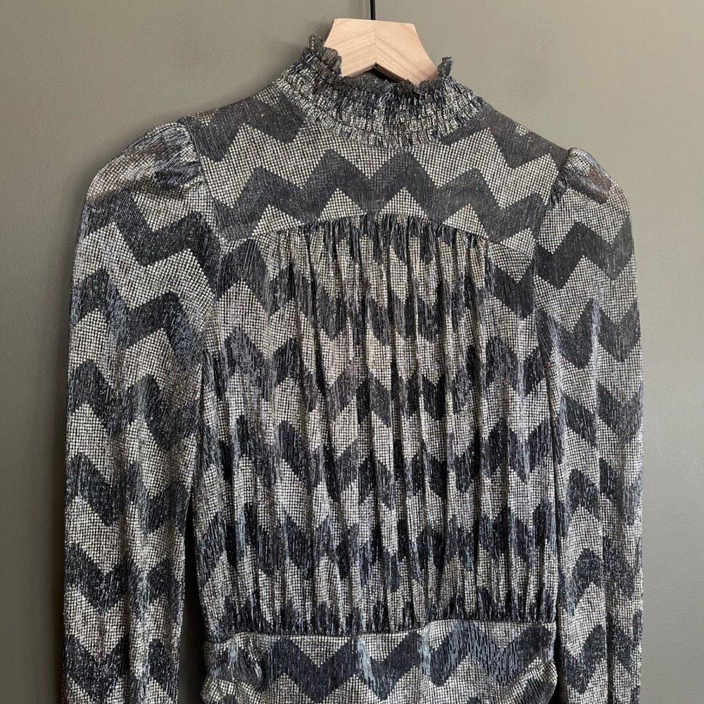 ba&sh Goldy Dress Size XS Anthracite Silver Metallic Chevron High Neck Chic Sexy - Picture 9 of 16
